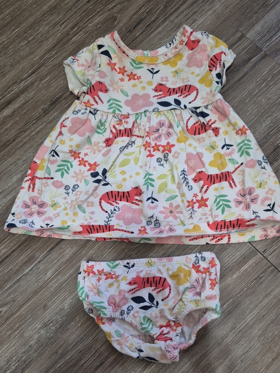 wonder nation Other - wonder nation White Floral & Coral Tiger Dress & Bloomer Set